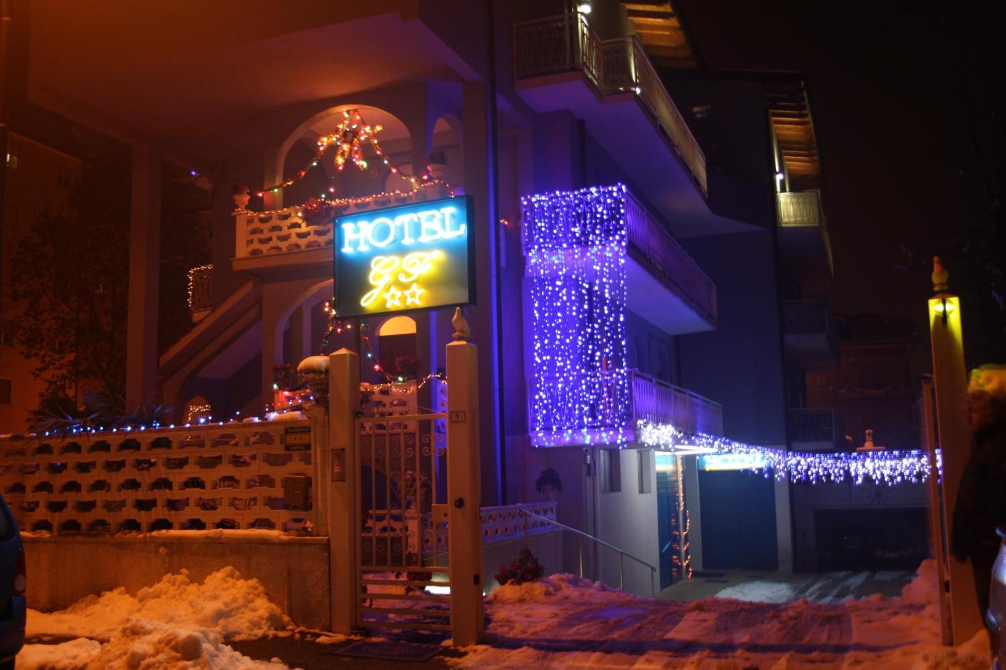 Hotel Gf Cesano Boscone Exterior photo